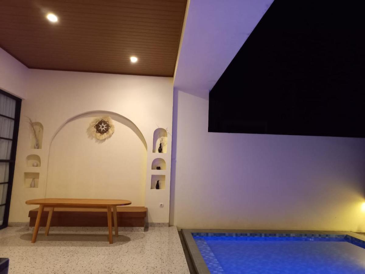 Azalea Room By The Anp Villas Cikundul Pokój zdjęcie